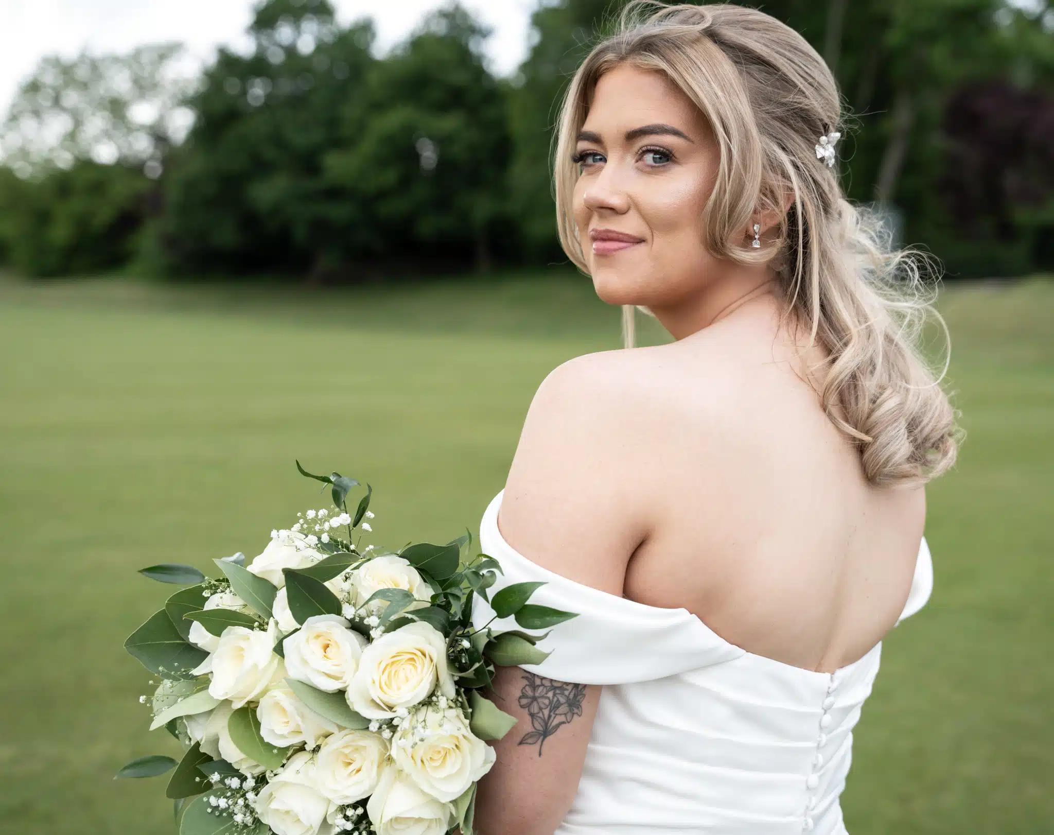 Buckinghamshire wedding photographer