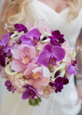 Wedding Photographer Aylesbury , buckinghamshire Bride Holding Bouquet Of Flowers