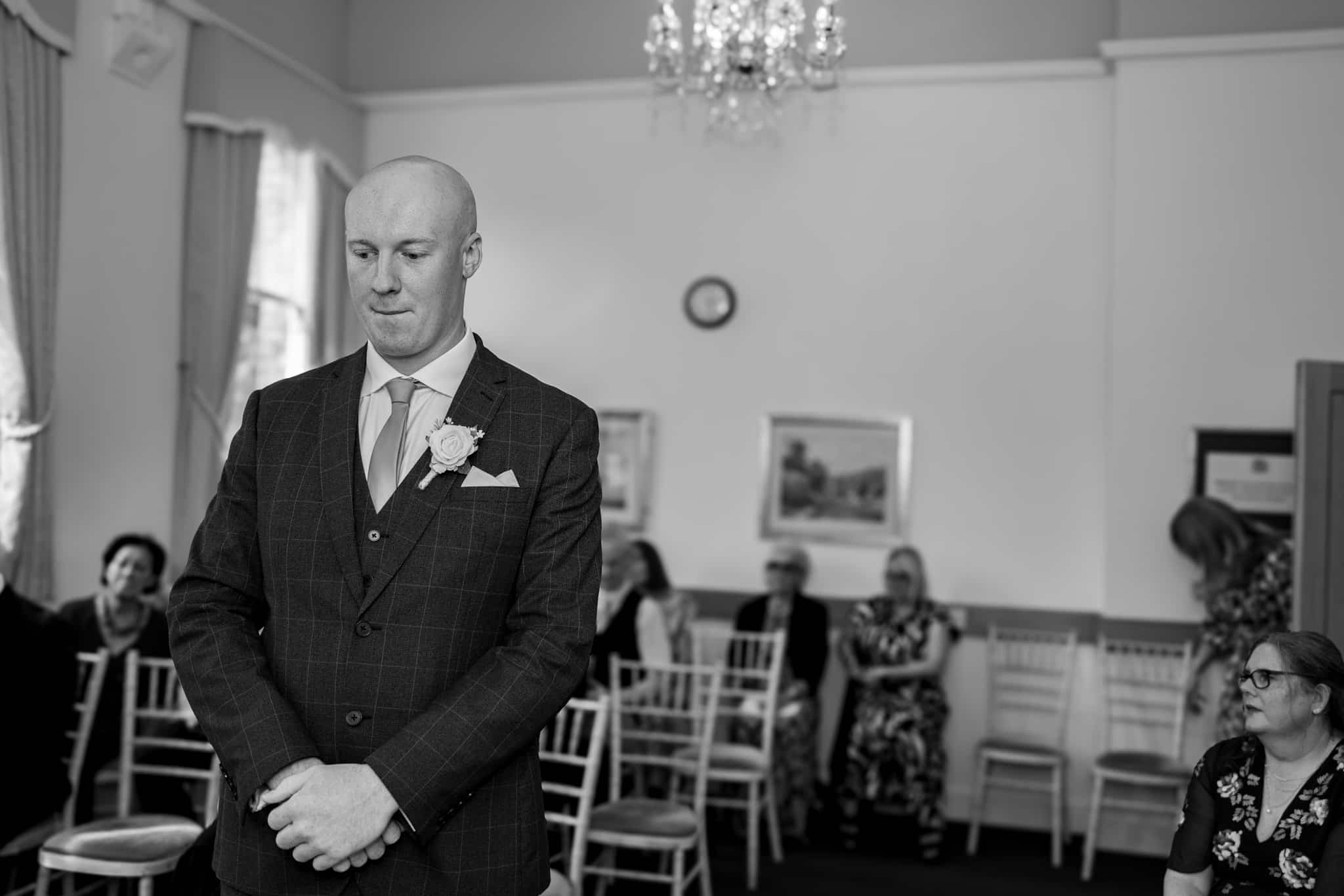 groom waiting for bride at beaconsfield registry office